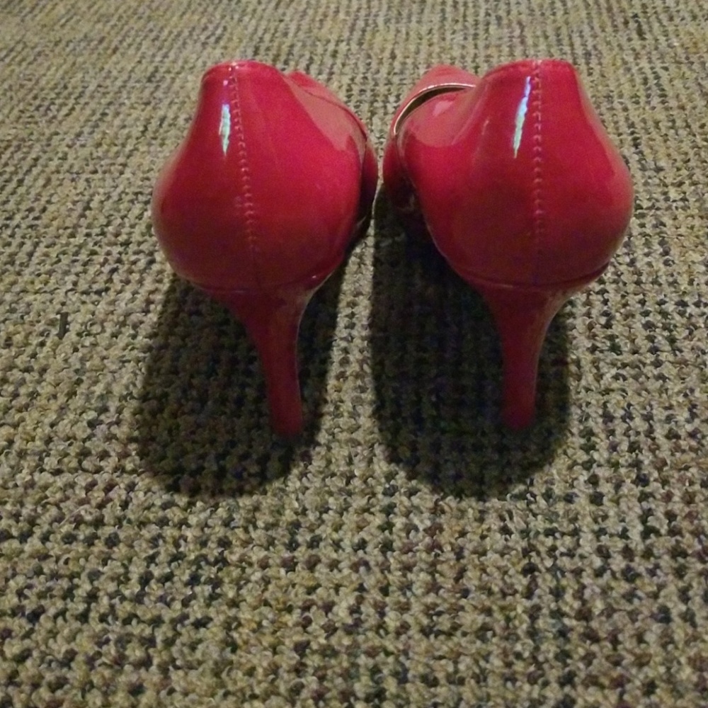 Heels - Picture 3 of 5